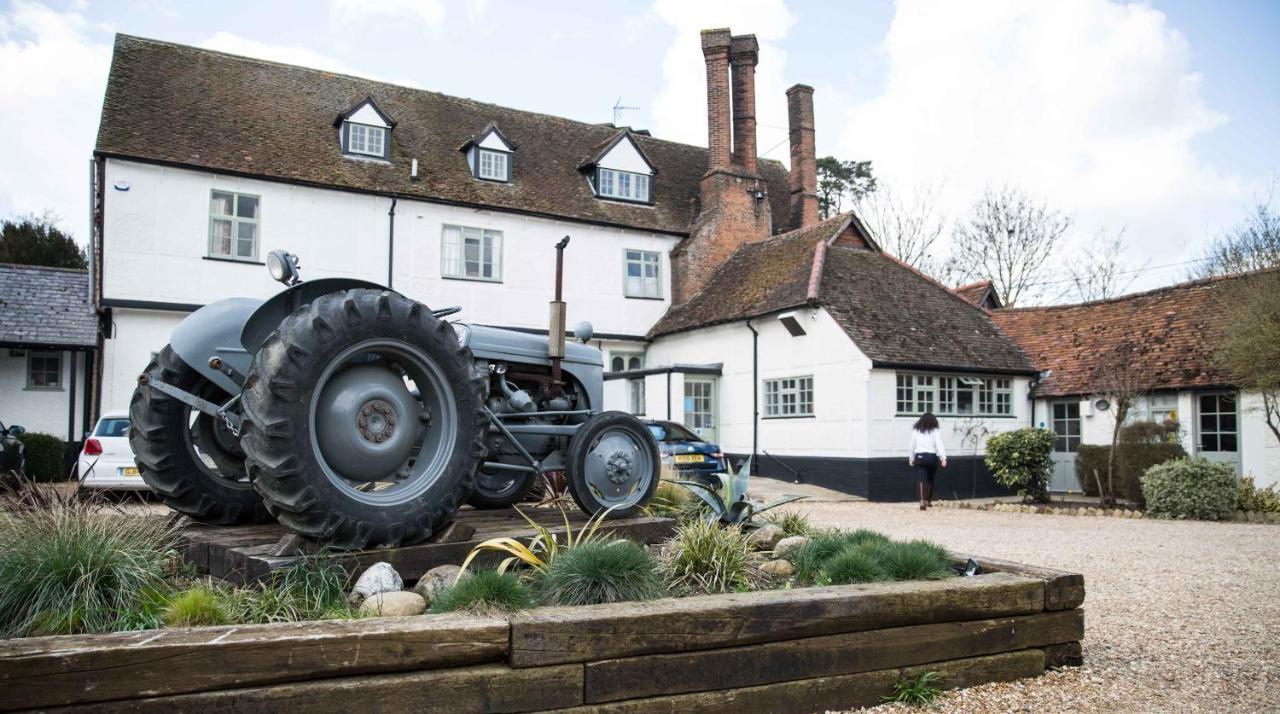 The Farmhouse At Redcoats Guest House Stevenage Exterior photo