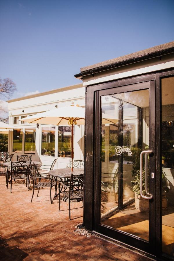 The Farmhouse At Redcoats Stevenage Exterior photo